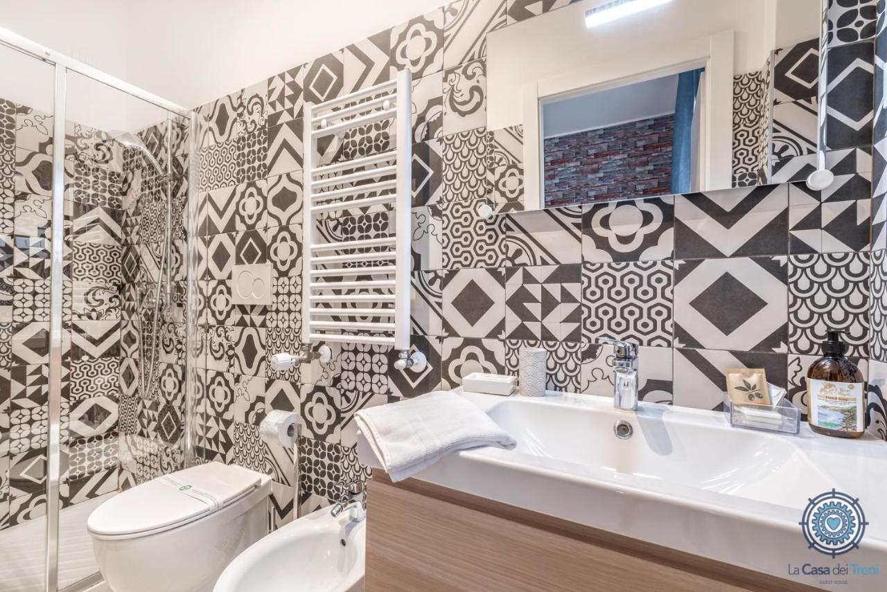 La Casa Dei Treni Affittacamere City Rooms For Travel Lovers La Spezia Kültér fotó