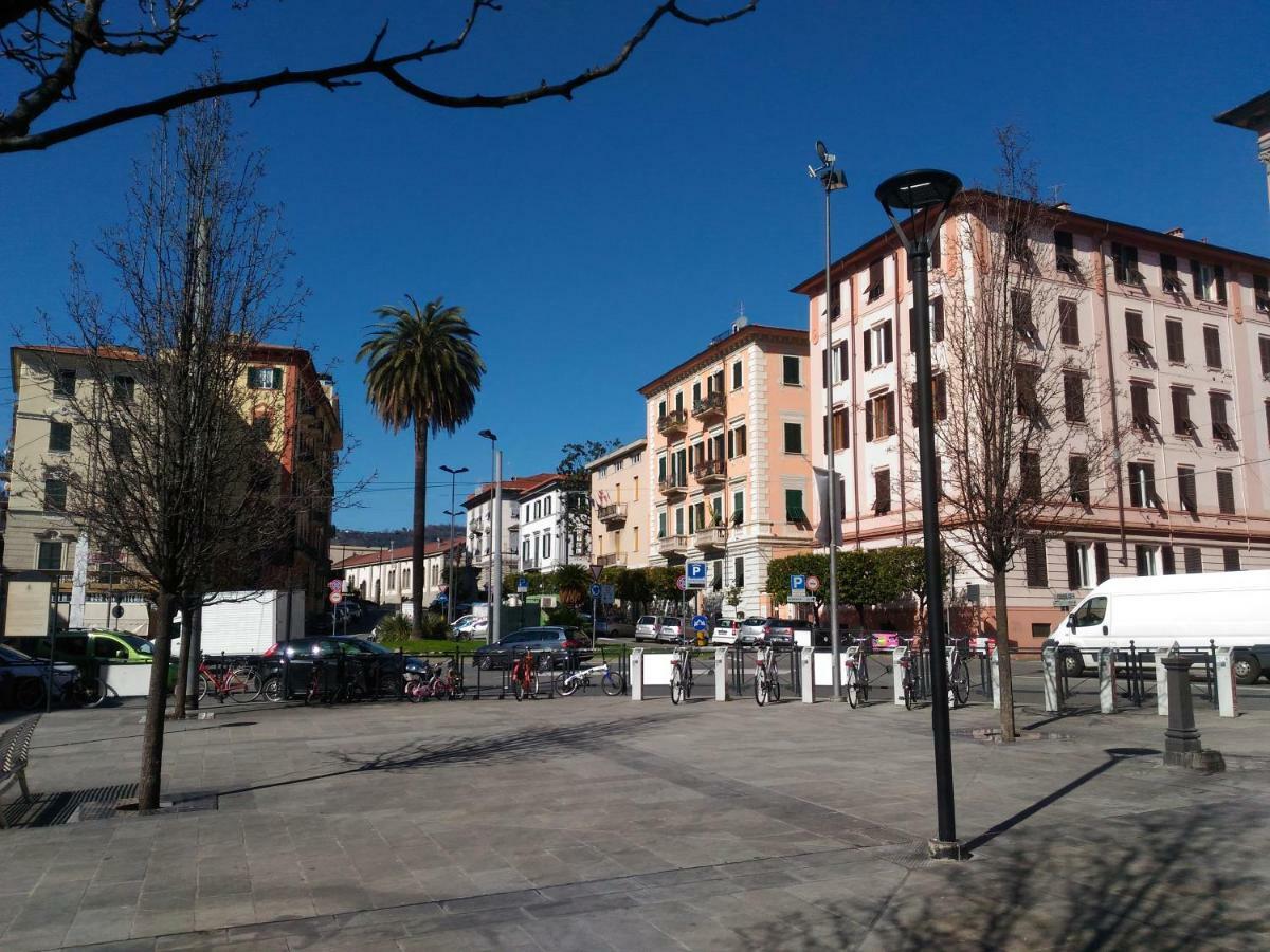 La Casa Dei Treni Affittacamere City Rooms For Travel Lovers La Spezia Kültér fotó